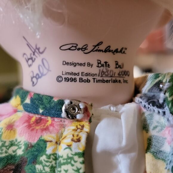 Bob Timberlake Goebel Collectible Abby Liz Musical Doll Designed by Bette Ball - Picture 8 of 10